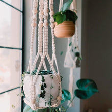 Load image into Gallery viewer, Macrame Handmade Plant Hanger Baskets
